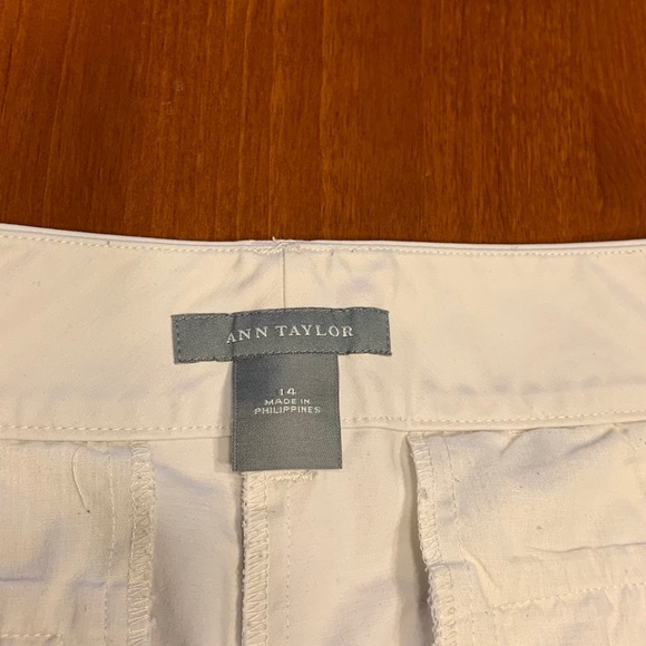 Ann Taylor Shorts - Picture 3 of 4